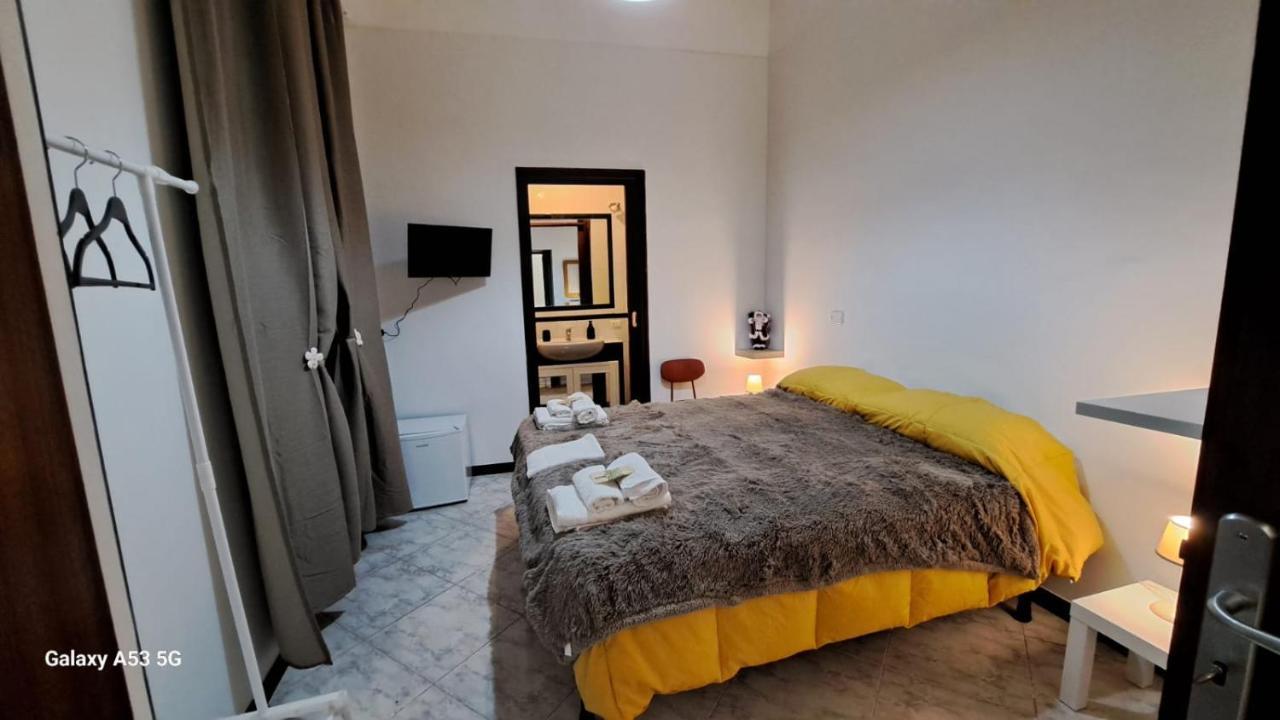 Aurora E Dad Naples Center B&B Экстерьер фото