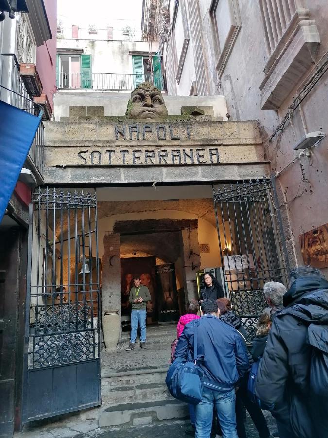 Aurora E Dad Naples Center B&B Экстерьер фото