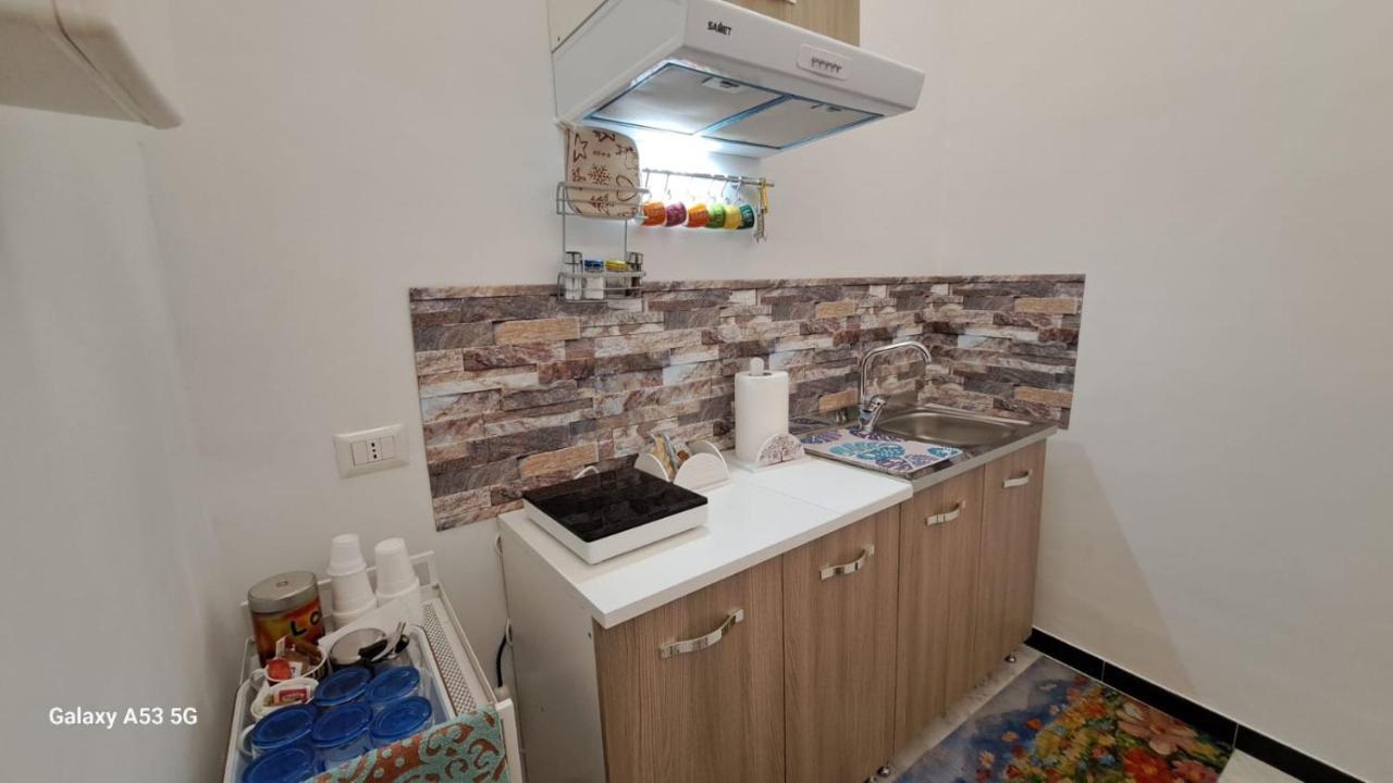 Aurora E Dad Naples Center B&B Экстерьер фото